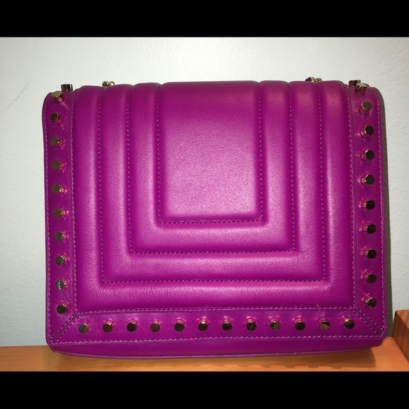 ⭐️⭐️⭐️4X HOST PICK⭐️⭐️⭐️⭐️ NWT Authentic Luana Italy Stud Cross/Clutch - Picture 2 of 16